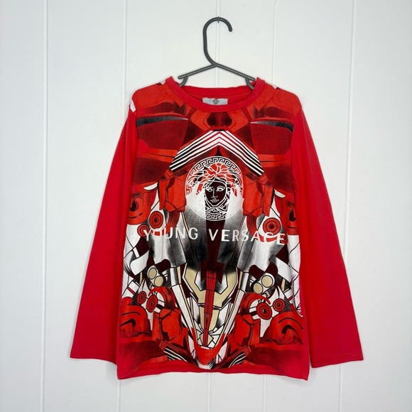 Young VERSACE Boy’s Size 10 Years Red Long Sleeve Tee Shirt Graphic Designer - Picture 1 of 7